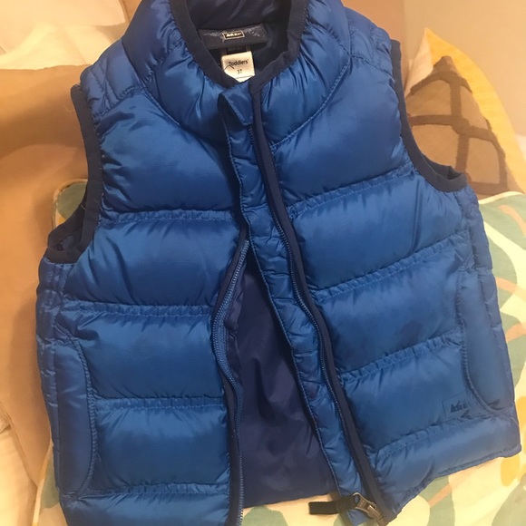REI toddler boy puffer vest - Picture 1 of 3
